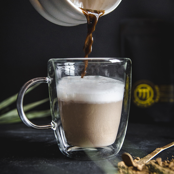 Creamy & frothy hojicha latte with oat milk